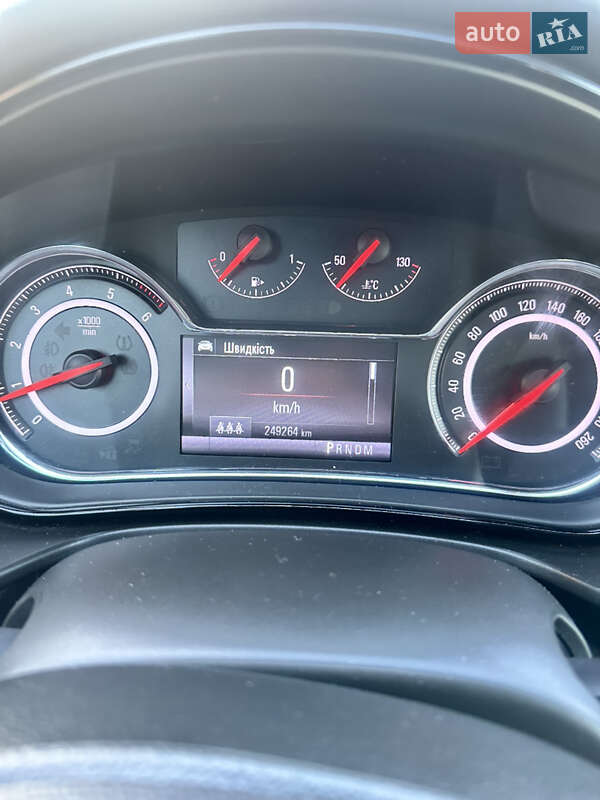 Универсал Opel Insignia 2016 в Хусте