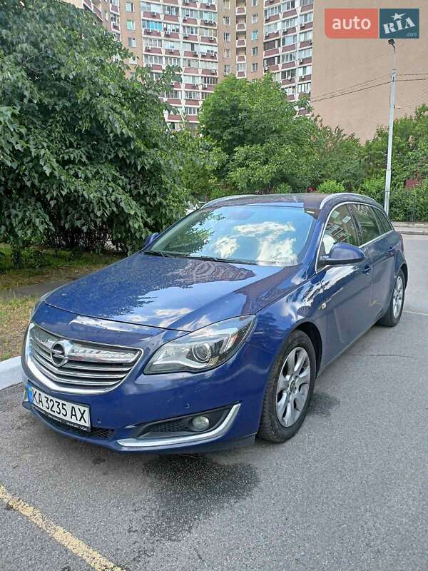 Универсал Opel Insignia 2014 в Киеве