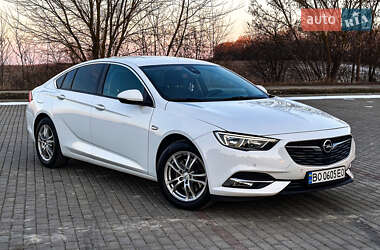 Ліфтбек Opel Insignia 2017 в Тернополі