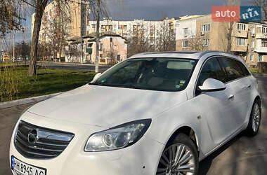 Універсал Opel Insignia 2011 в Білгороді-Дністровському