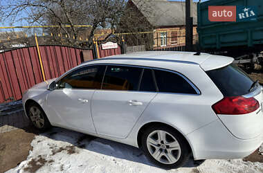 Универсал Opel Insignia 2011 в 