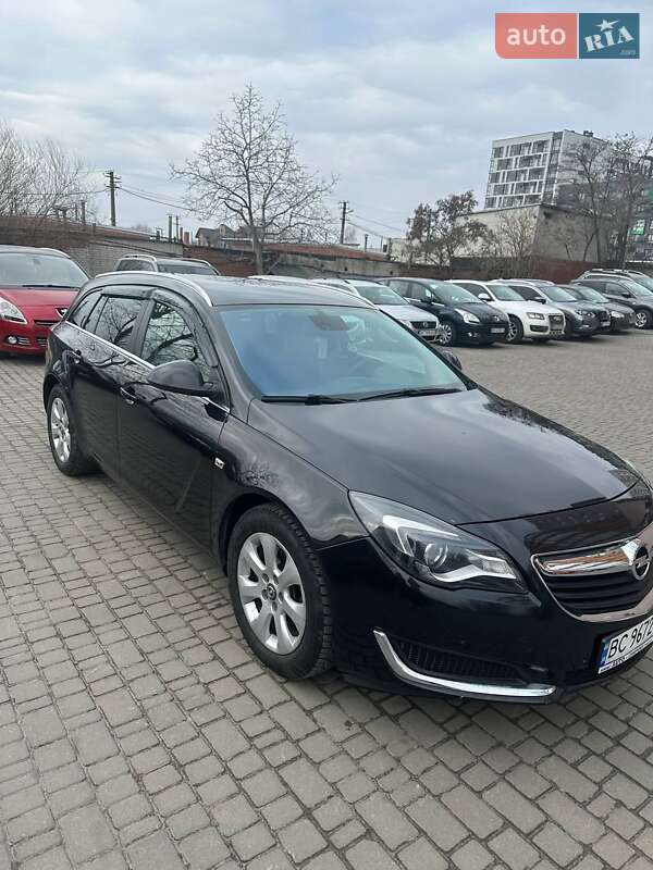 Универсал Opel Insignia 2015 в Львове