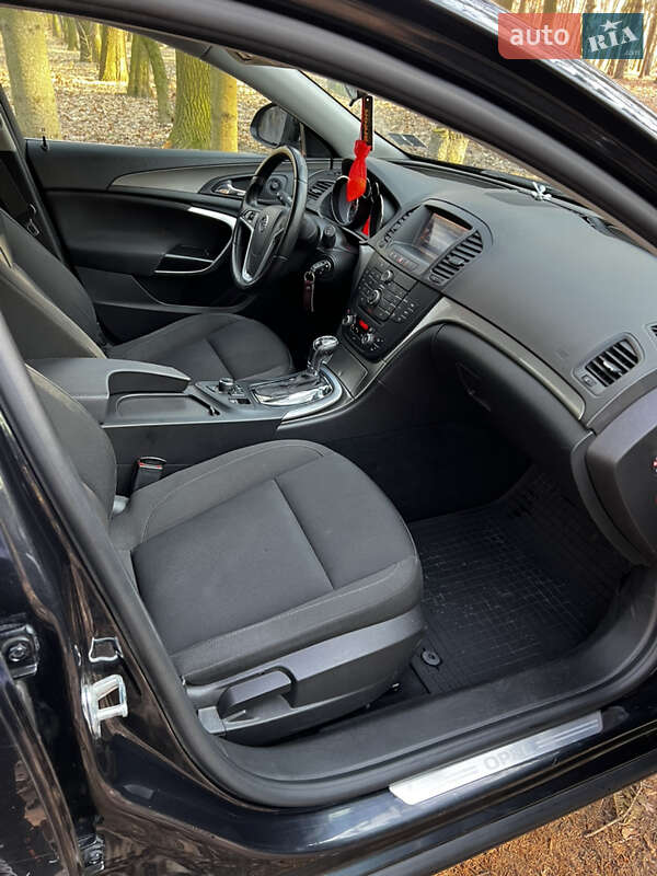 Універсал Opel Insignia 2011 в Бершаді