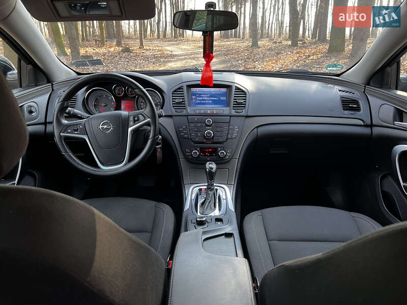 Універсал Opel Insignia 2011 в Бершаді