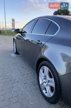 Лифтбек Opel Insignia 2010 в 