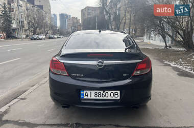 Лифтбек Opel Insignia 2009 в Киеве