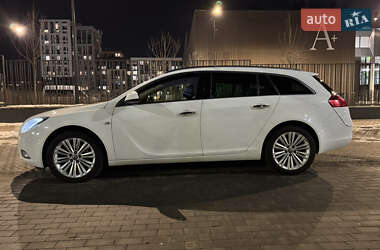 Универсал Opel Insignia 2012 в Киеве