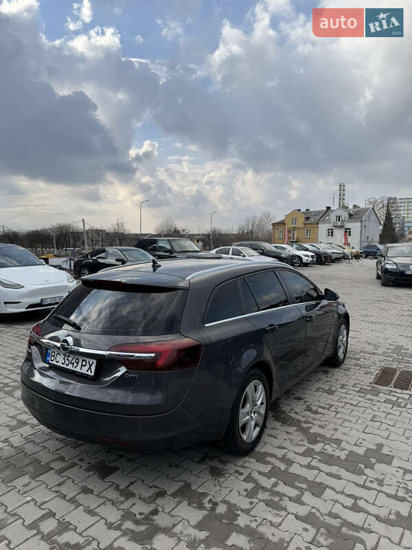 Універсал Opel Insignia 2015 в Львові