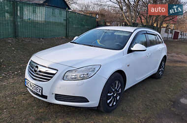 Універсал Opel Insignia 2010 в Гельмязові