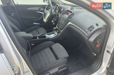 Лифтбек Opel Insignia 2011 в 