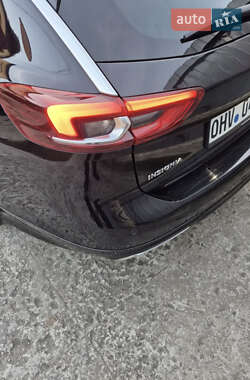 Универсал Opel Insignia 2019 в 