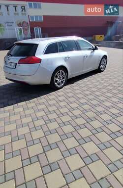 Универсал Opel Insignia 2009 в 