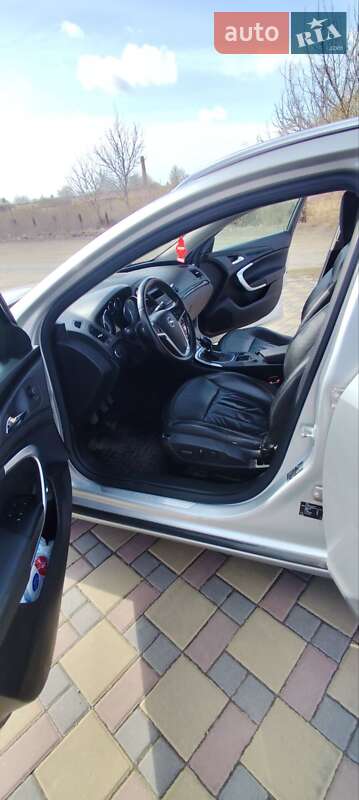 Универсал Opel Insignia 2009 в Гайсине