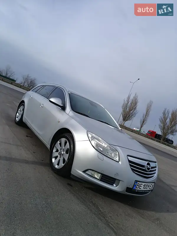 Opel Insignia 2011