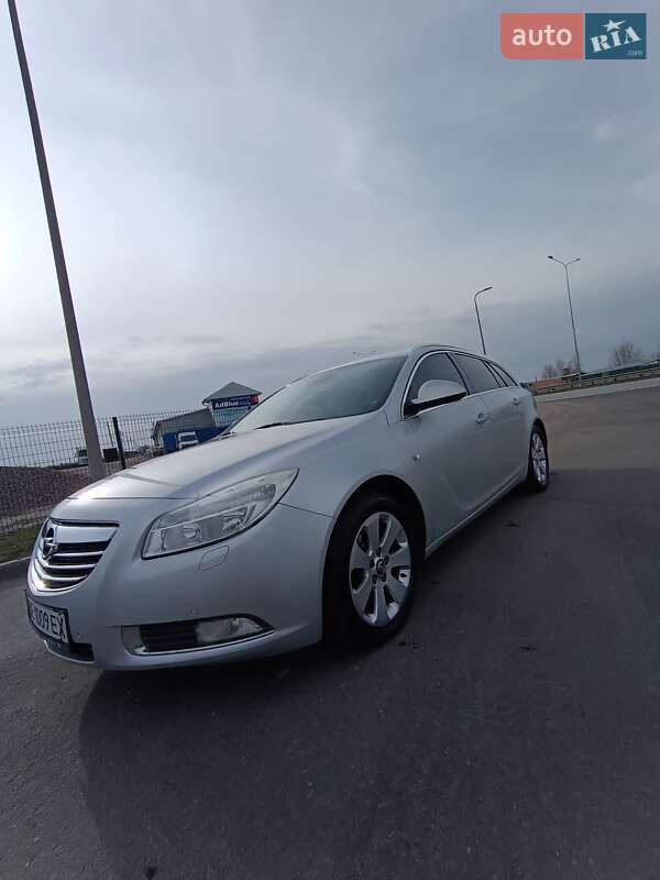 Универсал Opel Insignia 2011 в Николаеве