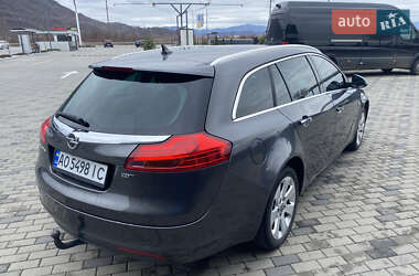 Универсал Opel Insignia 2012 в 