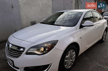 Седан Opel Insignia 2014 в Львове