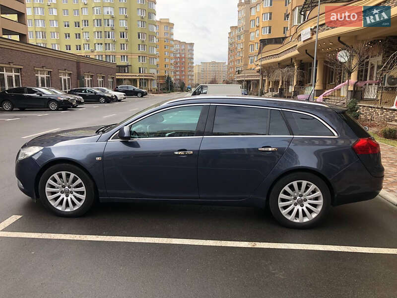 Універсал Opel Insignia 2010 в Києві