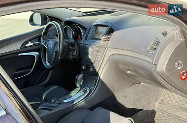 Универсал Opel Insignia 2013 в 