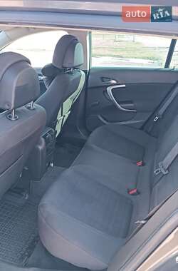 Универсал Opel Insignia 2009 в 