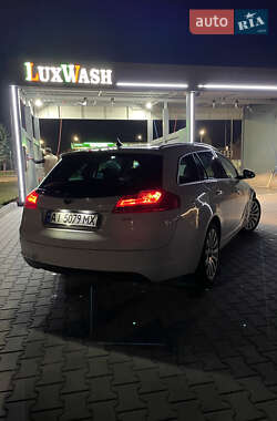 Универсал Opel Insignia 2011 в 