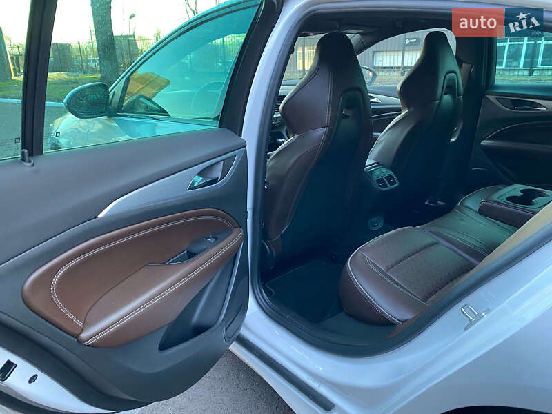 Седан Opel Insignia 2020 в Киеве