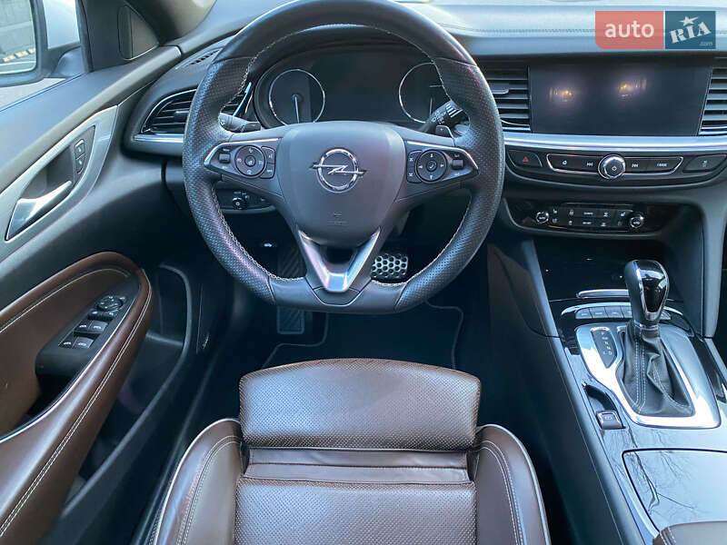 Седан Opel Insignia 2020 в Киеве