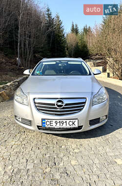 Універсал Opel Insignia 2011 в Чернівцях