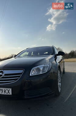 Універсал Opel Insignia 2010 в 
