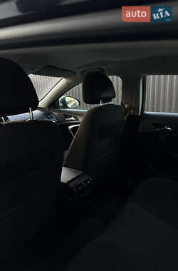 Універсал Opel Insignia 2010 в 