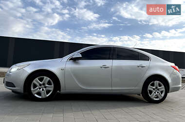 Лифтбек Opel Insignia 2011 в 