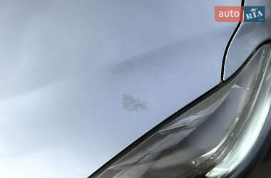 Лифтбек Opel Insignia 2011 в 