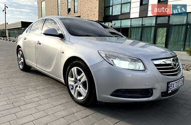 Лифтбек Opel Insignia 2011 в 