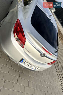 Лифтбек Opel Insignia 2011 в 