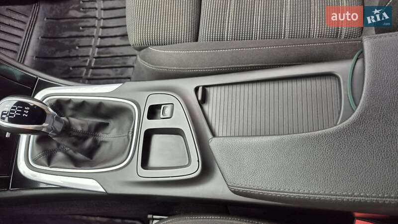 Универсал Opel Insignia 2015 в Чернигове