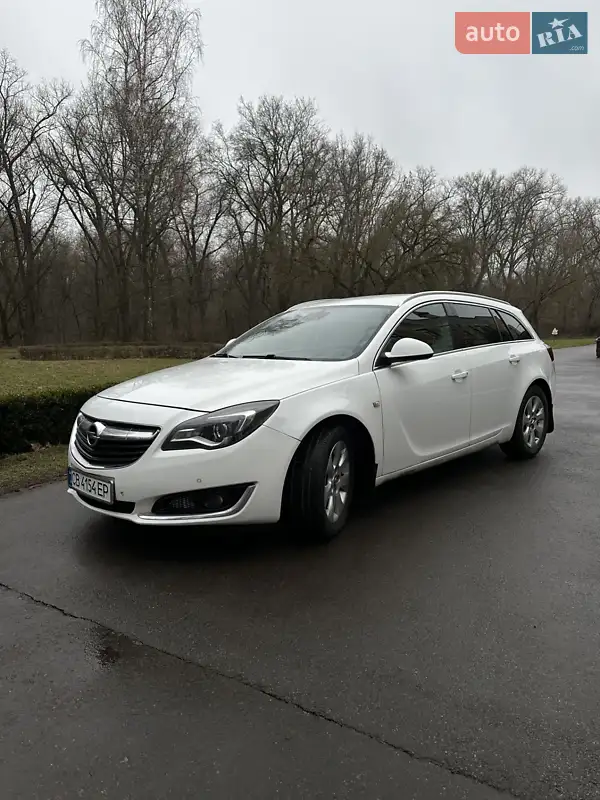 Универсал Opel Insignia 2014 в 