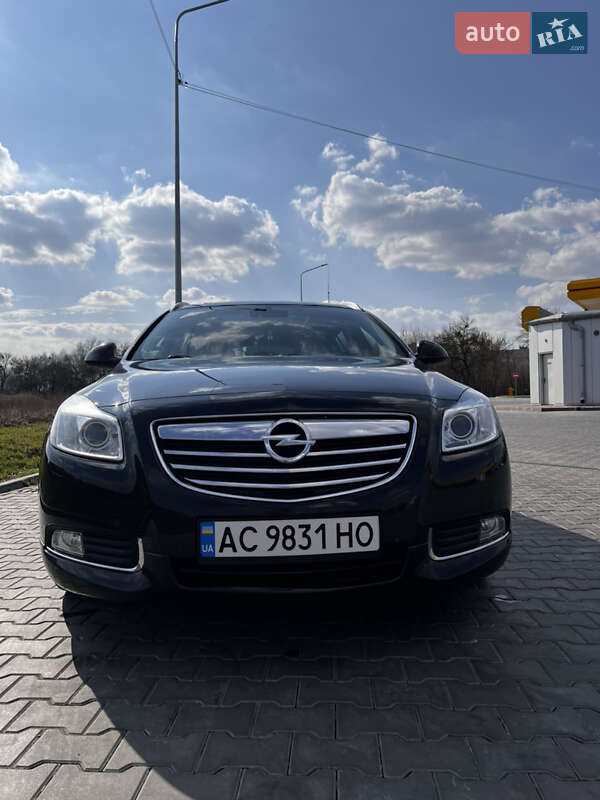 Універсал Opel Insignia 2012 в Луцьку