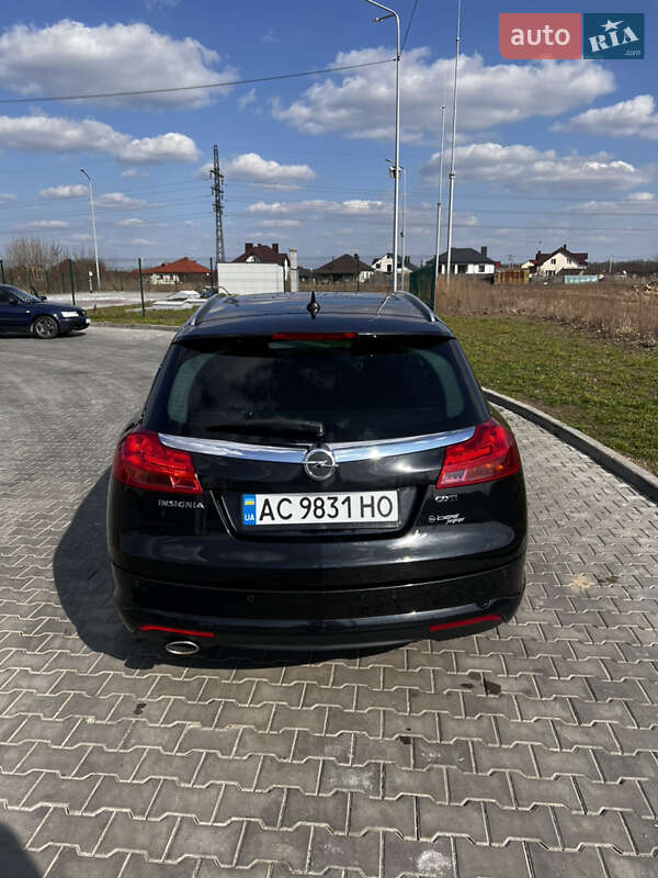 Універсал Opel Insignia 2012 в Луцьку