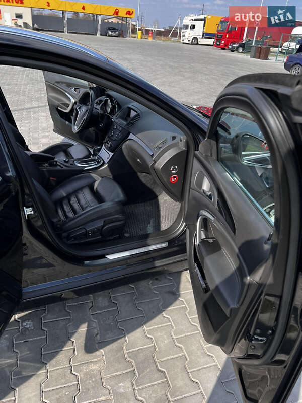 Універсал Opel Insignia 2012 в Луцьку