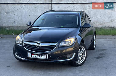 Универсал Opel Insignia 2015 в 