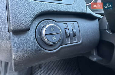 Универсал Opel Insignia 2015 в 