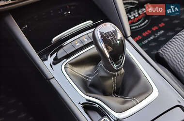 Универсал Opel Insignia 2020 в 