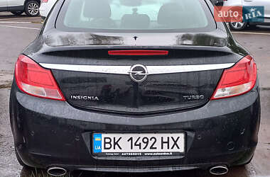 Седан Opel Insignia 2011 в Рівному
