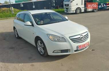Универсал Opel Insignia 2011 в 