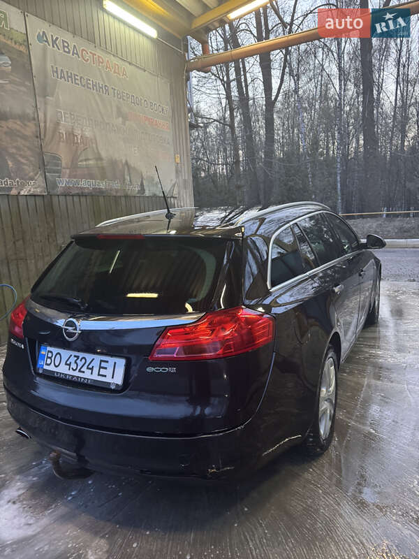 Універсал Opel Insignia 2010 в Тернополі