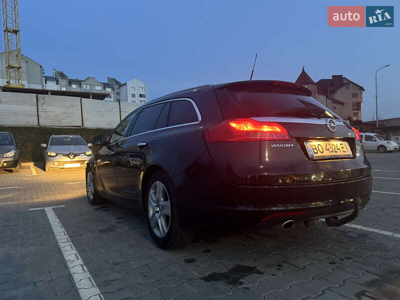 Універсал Opel Insignia 2010 в Тернополі