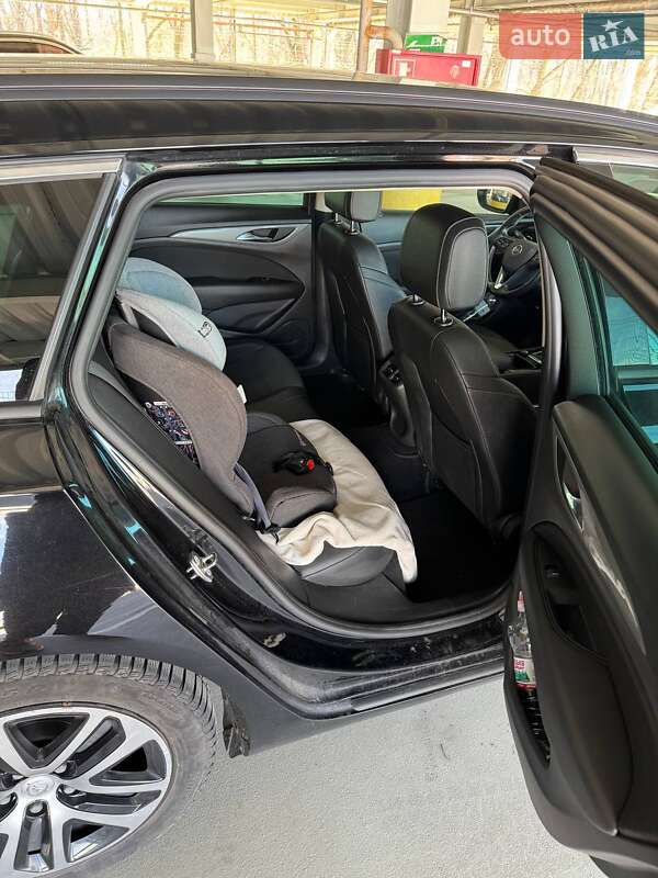 Универсал Opel Insignia 2018 в Киеве