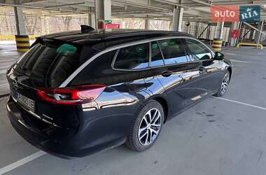 Универсал Opel Insignia 2018 в 
