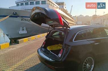 Универсал Opel Insignia 2011 в 