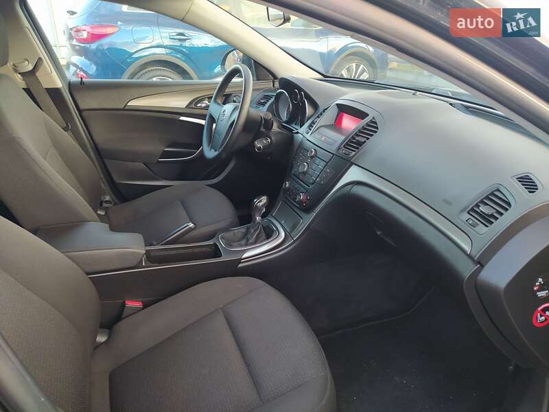 Універсал Opel Insignia 2012 в Дубні